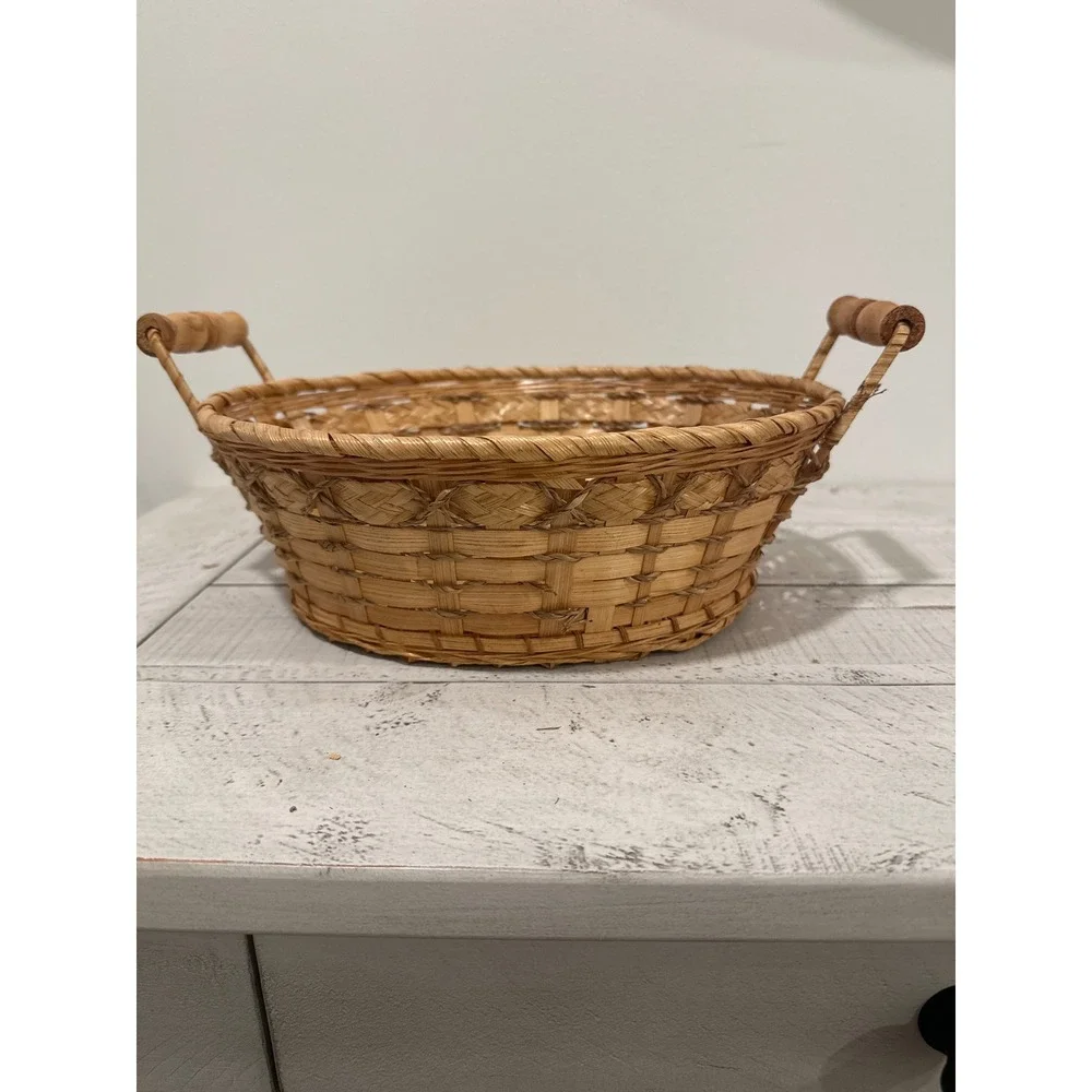 Vintage Oval Wicker Basket with Wood Handles Natural Woven Bread Fruit Tray